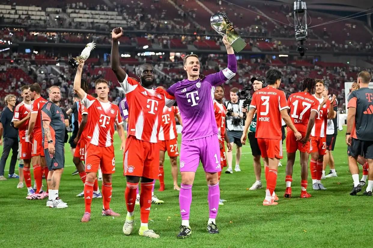 关于拜仁慕尼黑门将祭出神奇救球,达成掌声,引发热议的信息 关于拜仁慕尼黑门将祭出神奇救球,达成掌声,引发热议的信息