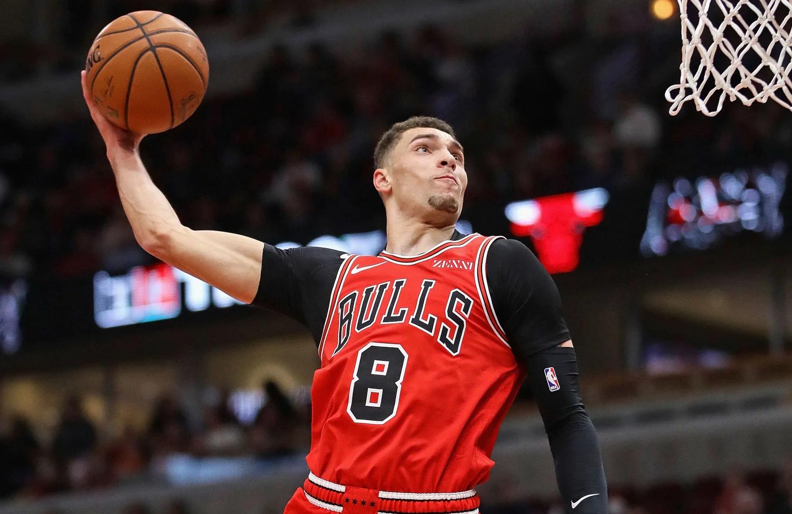 包含公牛险胜尼克斯，拉文生死一球，全场震撼的词条