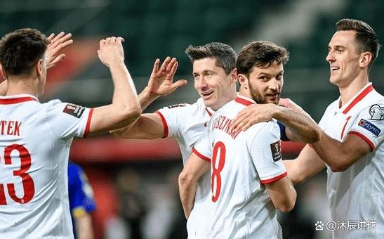 莱万连续锋露头角，成为球队得分能手！，稳步上升的简单介绍