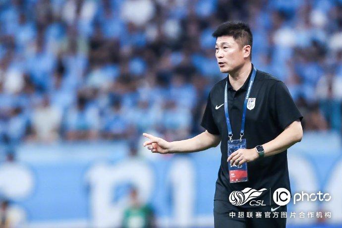 开云体育登录-教练团队探讨突破方法，中超球队面临艰难，士气大振的简单介绍