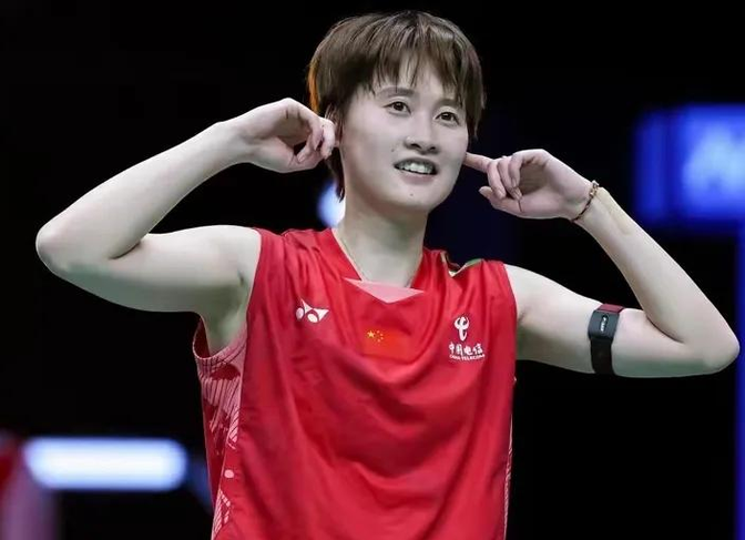 印尼队鏖战马来西亚队，陈雨菲扛起全队